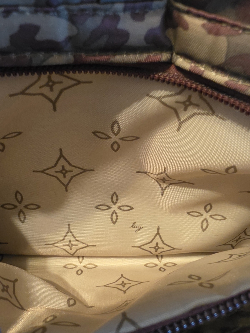 Lug Carousel XL Leopard Print Quilted Crossbody Organizer Bag - Picture 3 of 7
